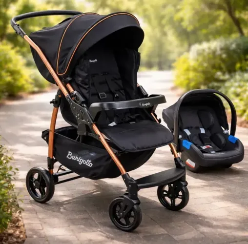 Carrinho de bebê com bebê conforto Burigotto Rio K