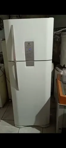 GELADEIRA FROSFEE DÚPLEX MUITO NOVA MODELO NOVO FAÇO A ENTREGA GRÁTIS DOU GARANTIA!!!