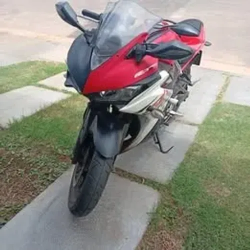 Yamaha YZF-R3 321cc Personalizada