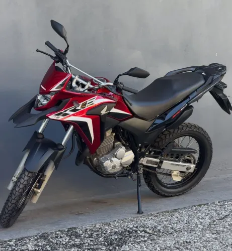 vendo xre 300