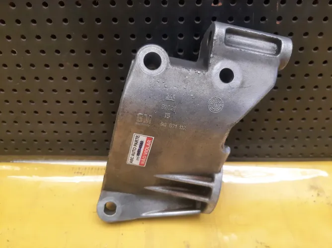 Suporte Inferior Do Alternador Meriva 1.8 2003     9057112