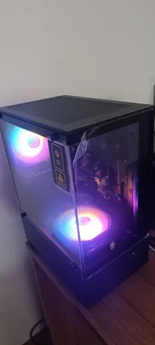 Ryzen 3 2200g, 8 Gigas, SSD 240 Gigas