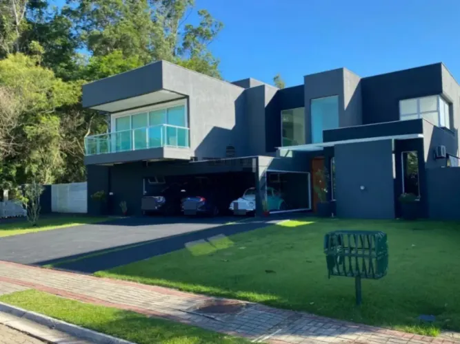 Oportunidade - Casa em Condomínio - Condomínio Chácara Serimbura - 5 Dormitórios - 700m² -
