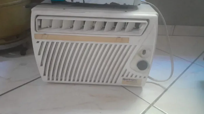Vendo 2 ar condicionado 550 reais