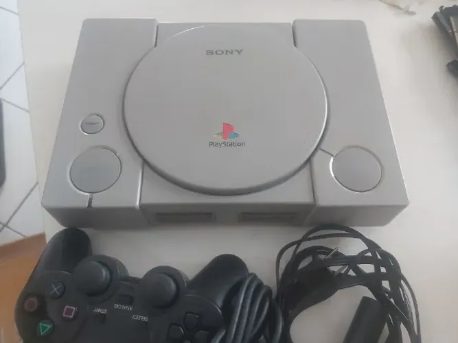 Ps1 fat + 5 jogos paralelos + 1 controle
