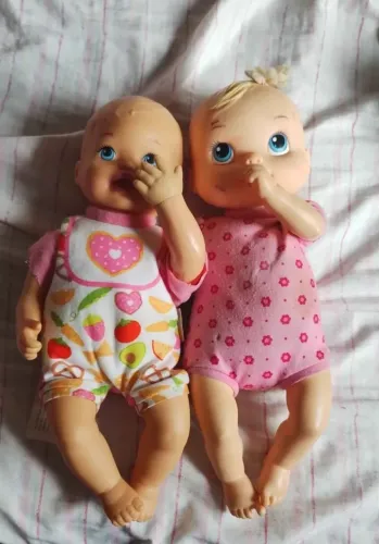 boneca Little Mommy Primeiro Lanchinho da Mattel, e baby Alive rescen nascida