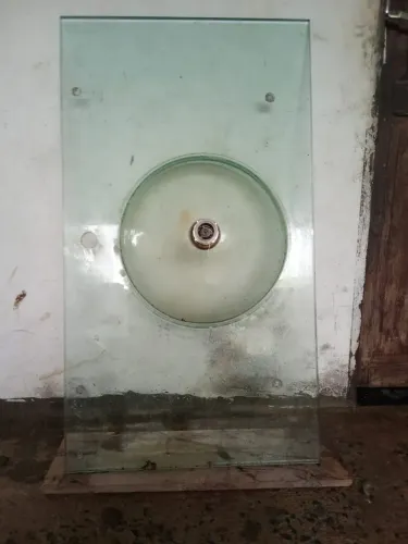 Vende-se uma bancada de vidro 