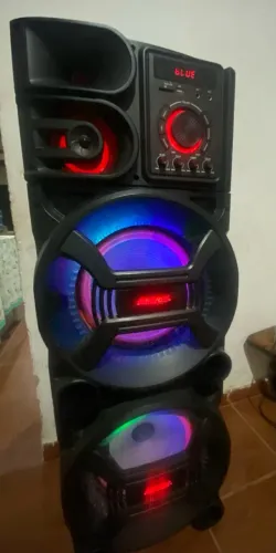 Vendo caixa de som residencial com Bluetooth e USB 1.400 rms