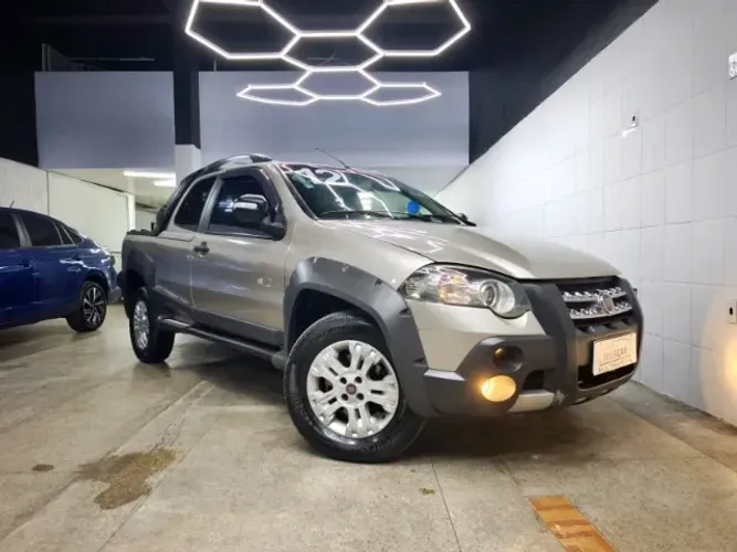 Fiat Strada Adventure1.8/ 1.8 Locker Flex CD 2012