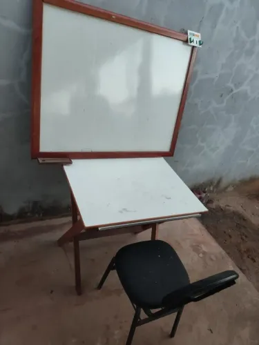 Kit Escolar (Mesa + Cadeira + Quadro)