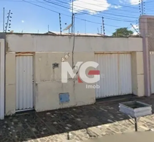 Casa 3 quartos com suíte, quintal e vaga para 3 carros em Betolândia, Juazeiro do Norte
