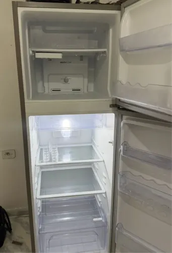 Geladeira Electrolux Frost Free 371L Turbo Congelamento Duplex Cor Inox DFX41