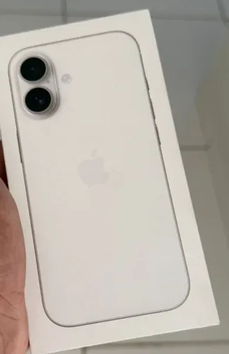 iPhone 17