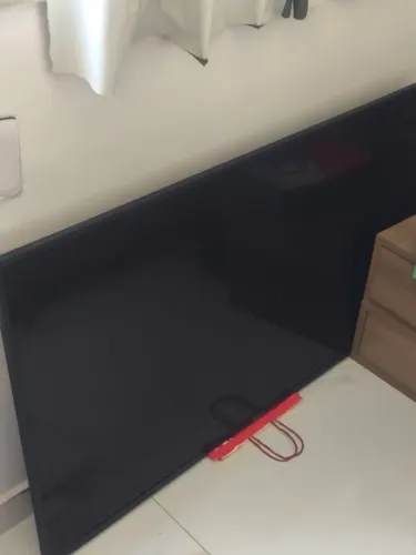 Smart TV Sony 49' R$100 (problema na tela)