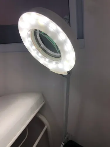 Lupa com luz