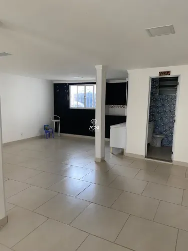 Sala Comercial 100m² em Laranjeiras Ampla, Iluminada e Excelente Localização REF: 577