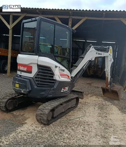 Mini-Escavadeira Bobcat E26 2020