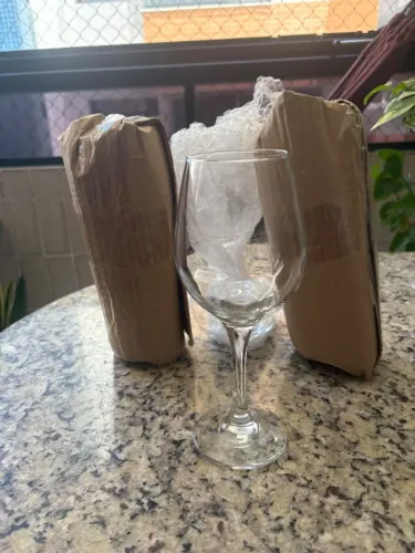 Conjunto 4 Taças de Vidro 365ml Agua e Vinho Tinto