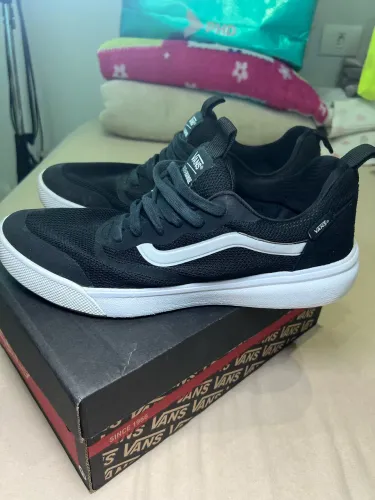 Tênis vans ultrarange 