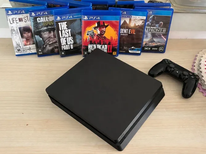 PlayStation 4 Slim
