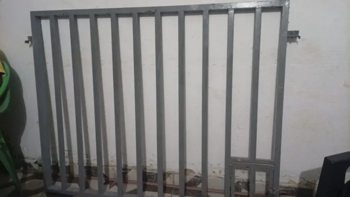 Vendo janelão grade