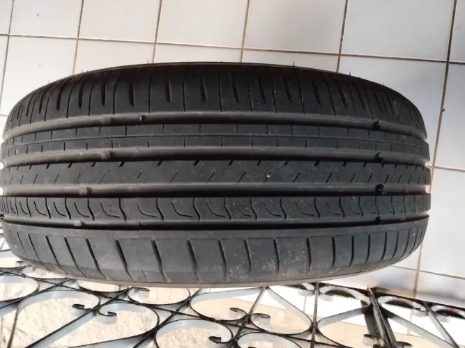 Pneus usados em boas condições 