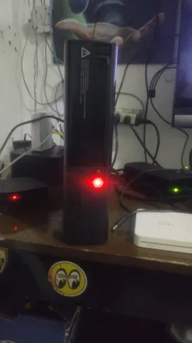 Xbox 360 super slim ( luz vermelha ) leia