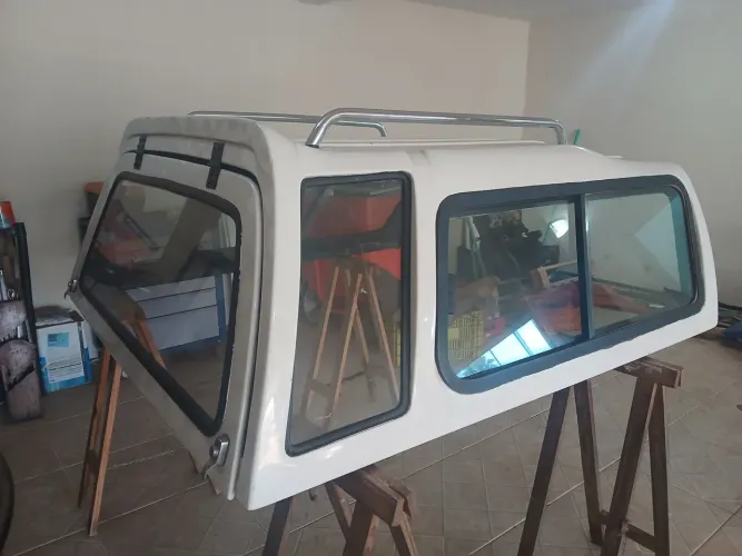 Capota de fibra para Saveiro quadrada