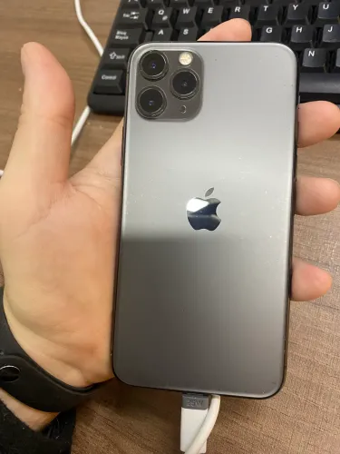 IPHONE 11 PRO