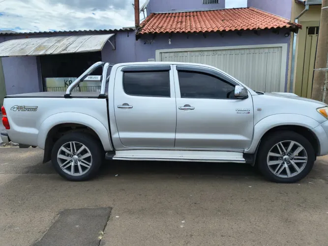 Toyota Hilux CD SRV D4-d 4X4 3.0 TDI Diesel AUT 2008