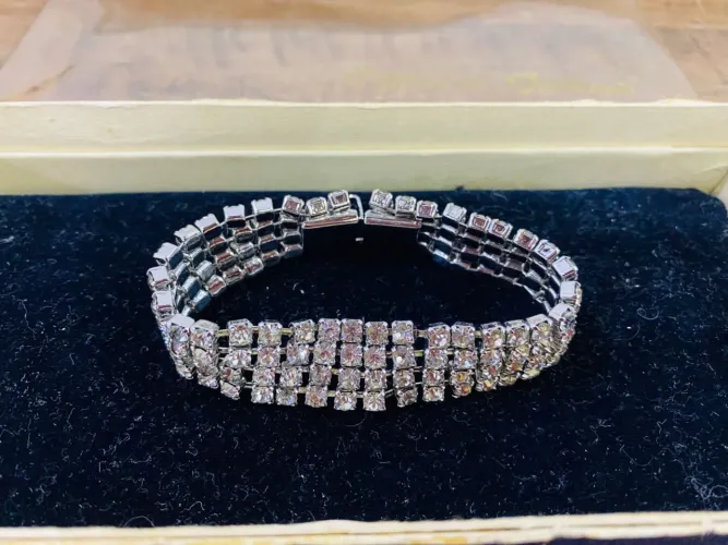 Pulseira Antiga De Strass Na Caixa Original Década De 60/70