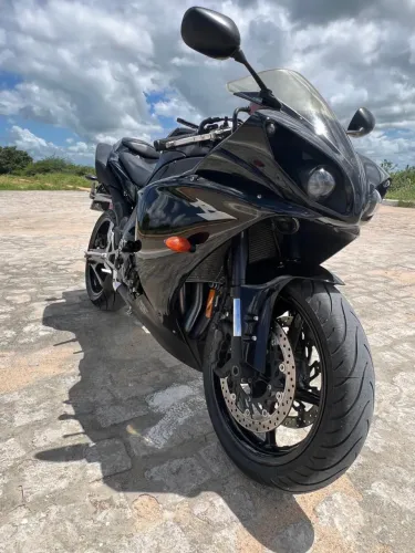 YAMAHA R1 CROSSPLANE 1000cc