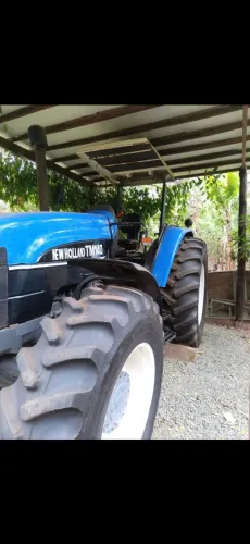 Trator new holland 