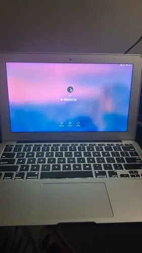 MacBook Air em perfeito estado