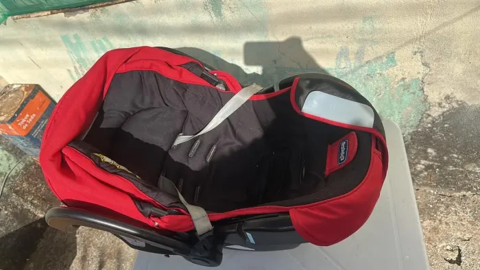 Vende se cadeirinha