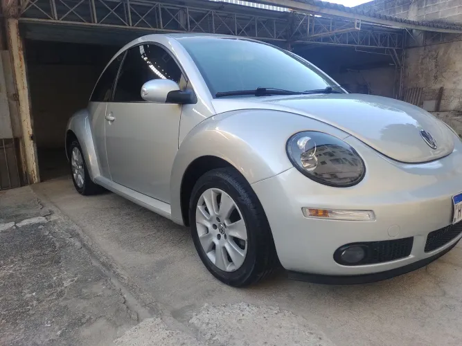 Volkswagen New Beetle 2.0 MI Mec./aut. 2009