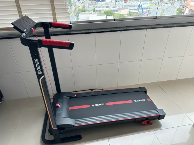Esteira Ergométrica Dobrável GT 500 Genis Polishop