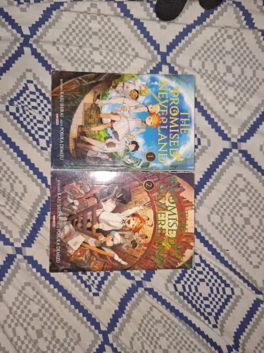The promised neverland - mangá volume 1 e 2