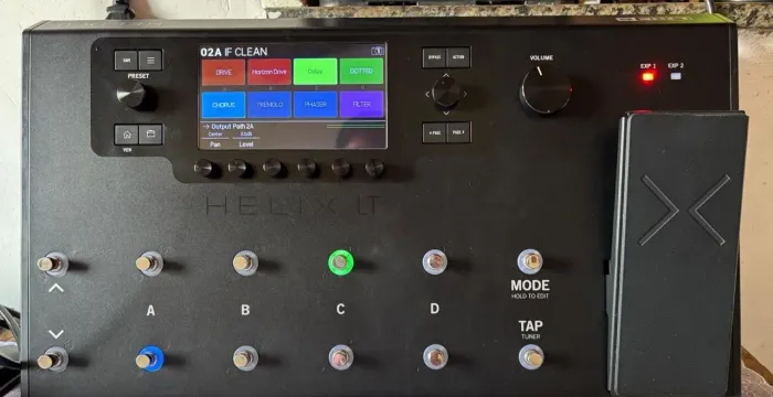 Vendo essa pedaleira ,Helix LT