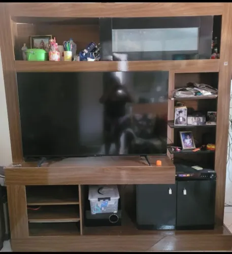 Vendo estante bem conservada