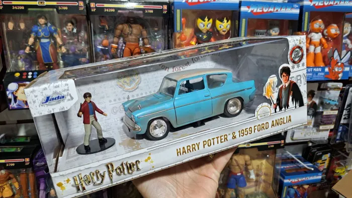 Miniatura 1959 Ford Anglia Harry Potter Com Boneco Jada Toys Com Detalhe Pintura Lacrado