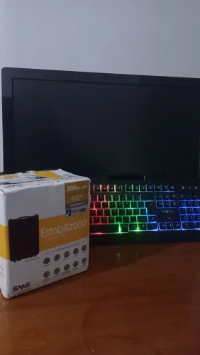 Monitor + estabilizador e teclado gamer
