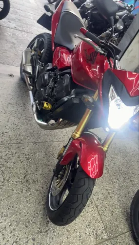 CB 600F Hornet (o menor km da plataforma)