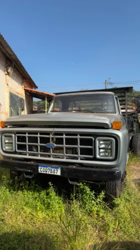 Ford F-11000 1986