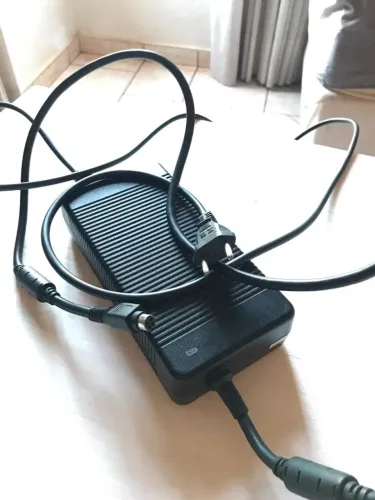 Carregador notebook gamer avell