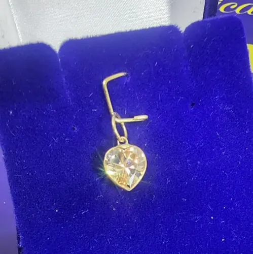 Pingente Ouro 18 Kilates Coração 7 mm Zircônia
