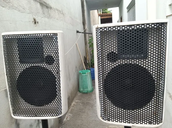 Kit DJ, par de caixas ativas + mesa amplificada + par de subs