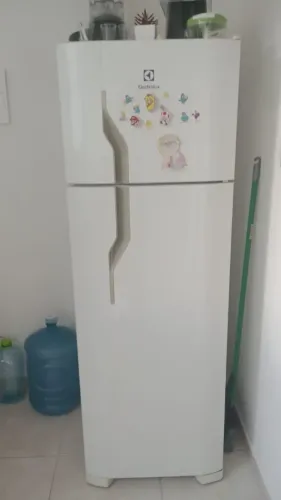 Vendo Geladeira Electrolux