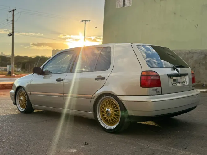 Volkswagen Golf GL 1.8/ 2.0i 4P 1996