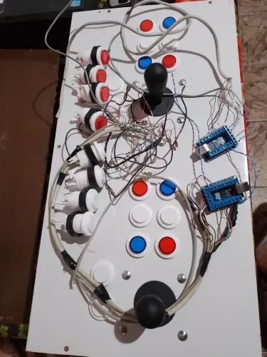 Controle fliperama 2 play usb 2 zdelay + 8 botões reserva.